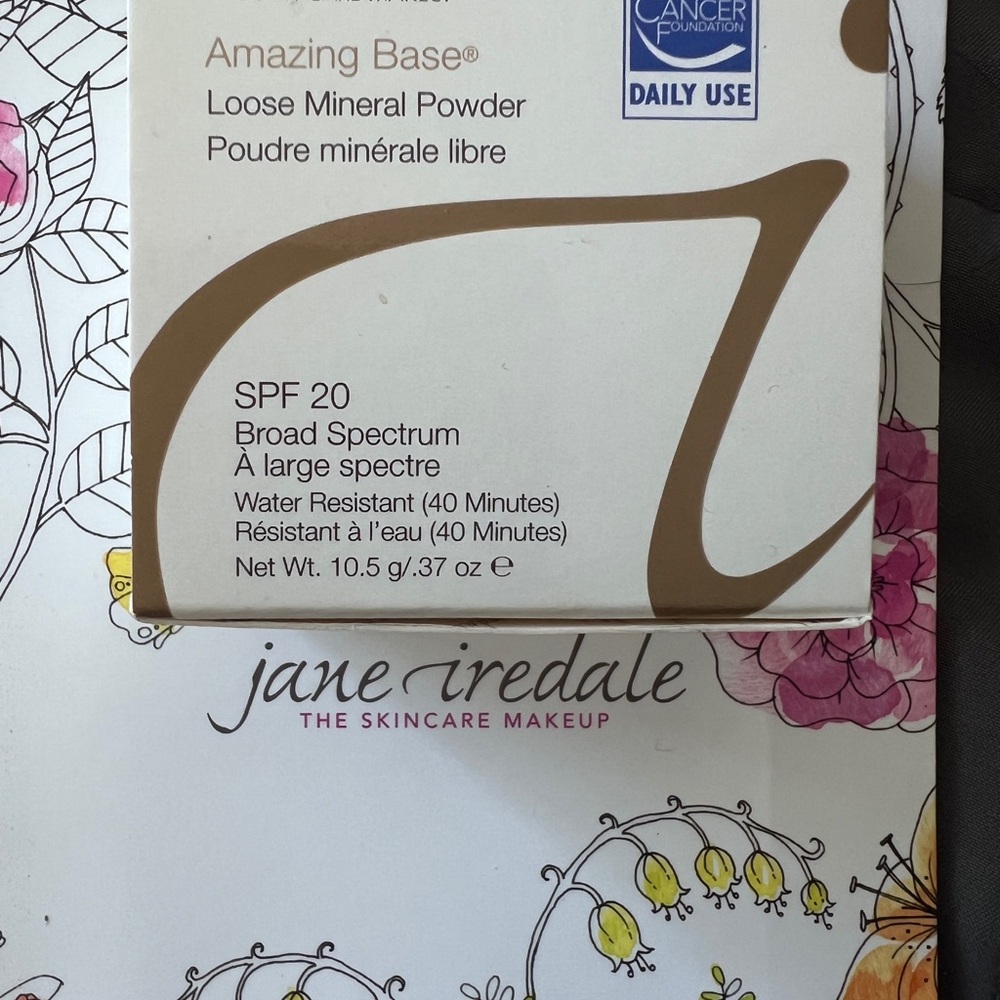 Amber - Jane Iredale Loose Mineral Powder, plus free gift!